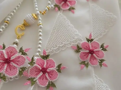 PEMBE ÇİÇEKLİ, BEYAZ 2 Lİ SET